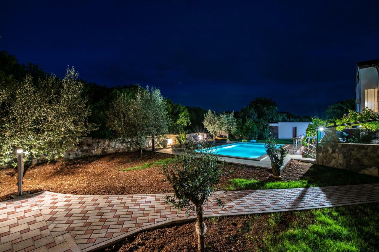 Holiday Home Mara Fondole Bagian luar foto