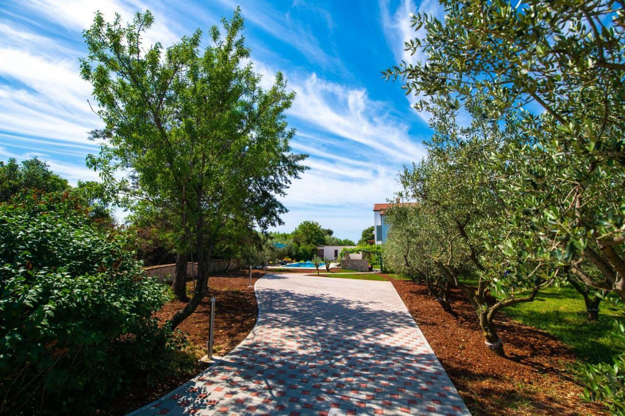 Holiday Home Mara Fondole Bagian luar foto