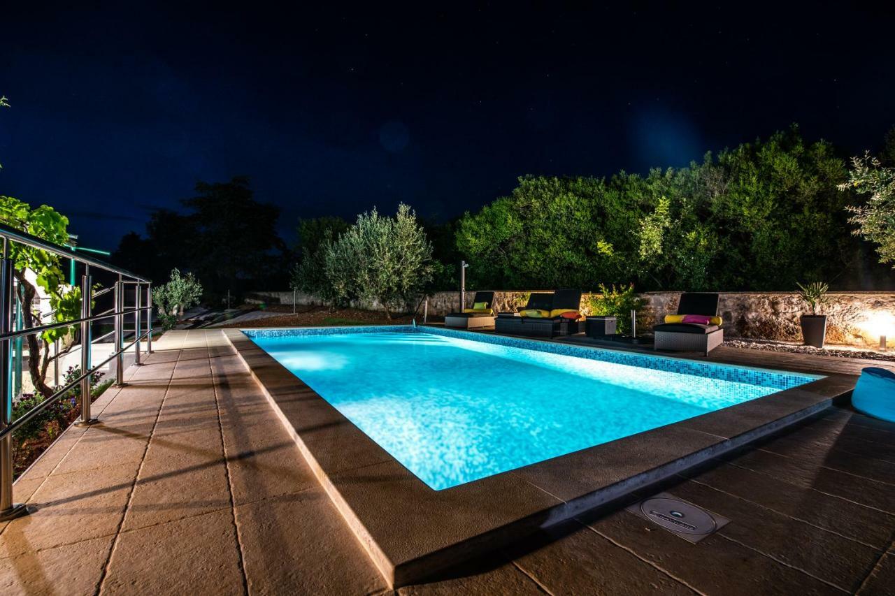 Holiday Home Mara Fondole Bagian luar foto